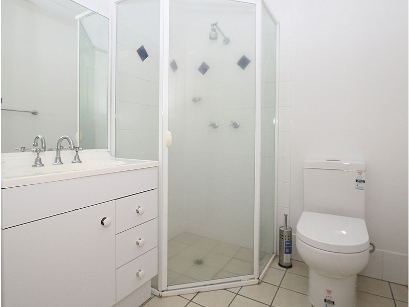 7/18 Jellicoe Street, Coorparoo QLD 4151