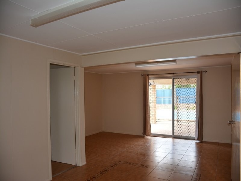 9 Heathfield Street, Eight Mile Plains QLD 4113