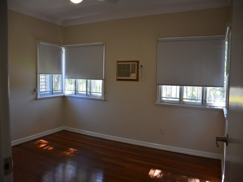 56 Keeling Street, Coopers Plains QLD 4108