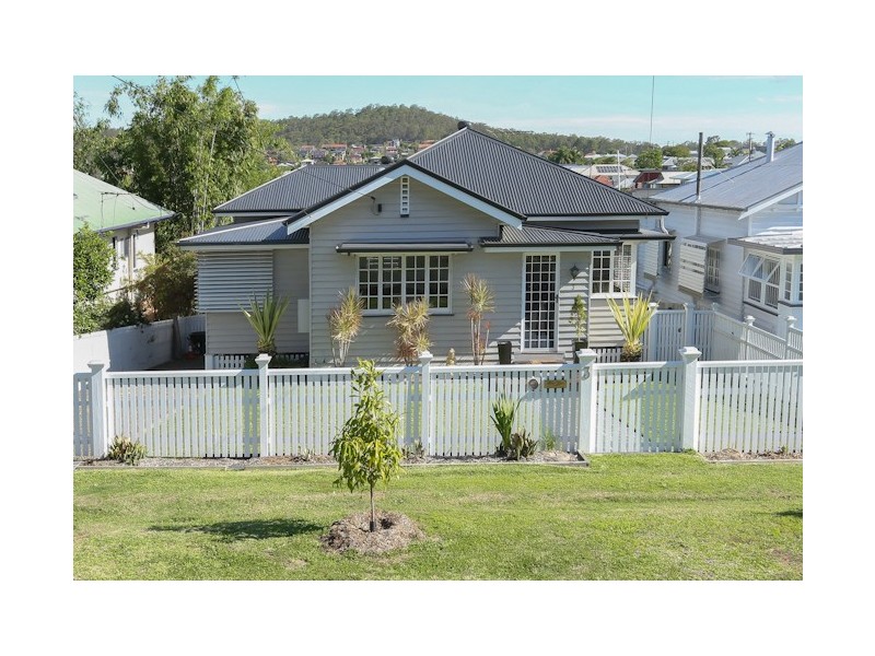 3 First Street, Camp Hill QLD 4152