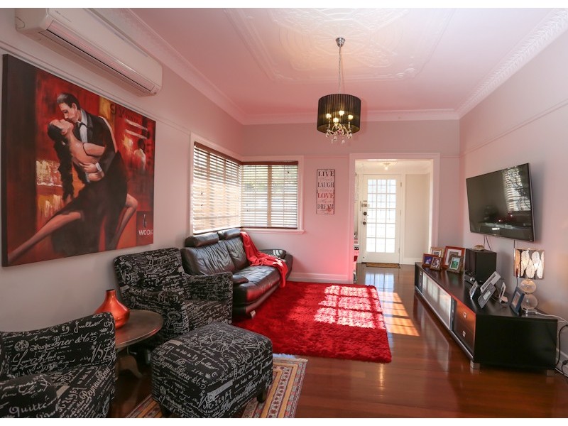 3 First Street, Camp Hill QLD 4152