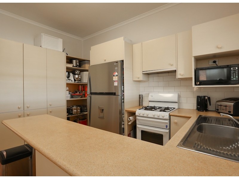 3 First Street, Camp Hill QLD 4152