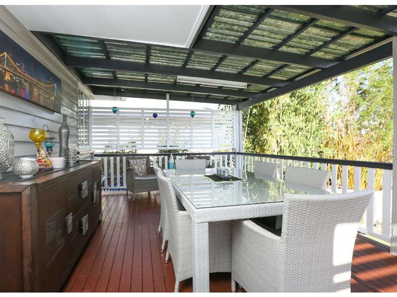 3 First Street, Camp Hill QLD 4152