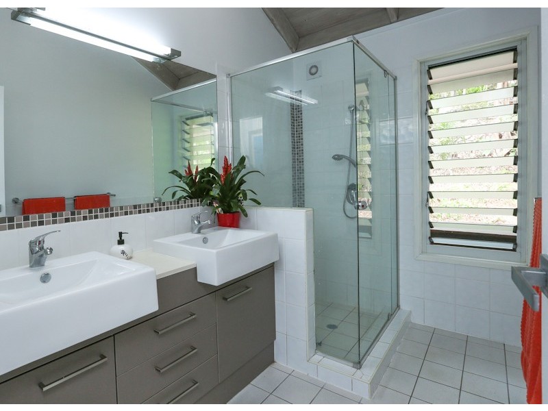 6 La Senda Court, Springwood QLD 4127