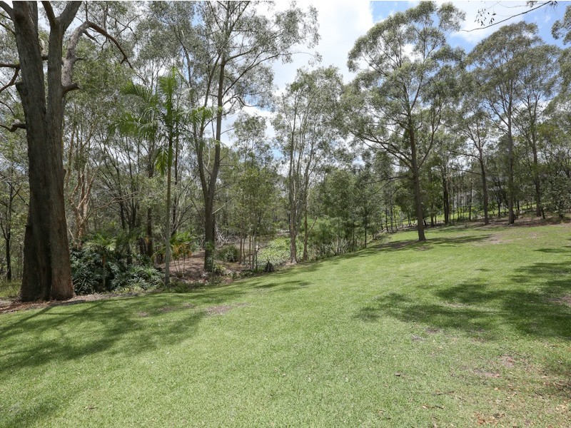 6 La Senda Court, Springwood QLD 4127
