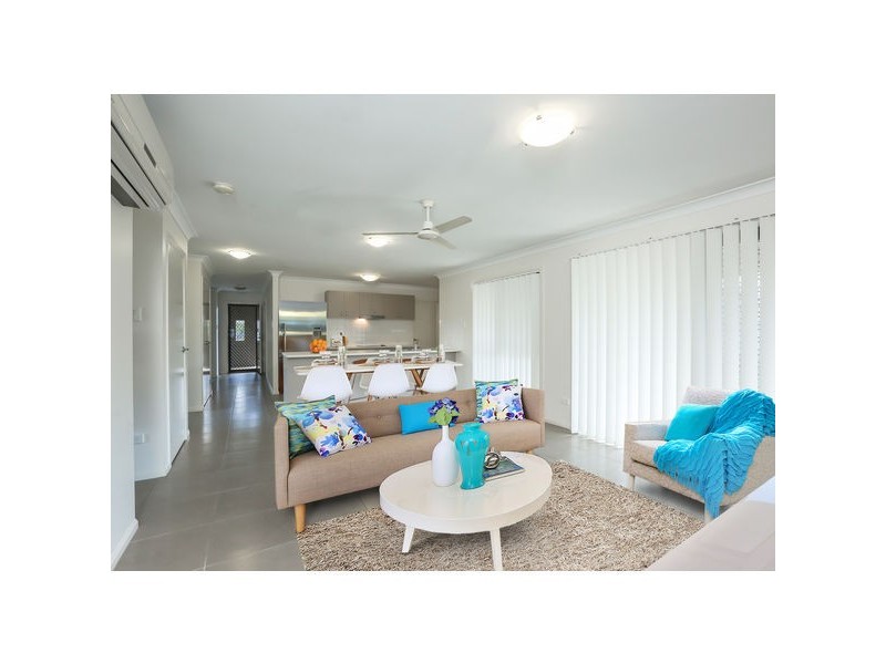 1 Coalstoun Crossing, Waterford QLD 4133