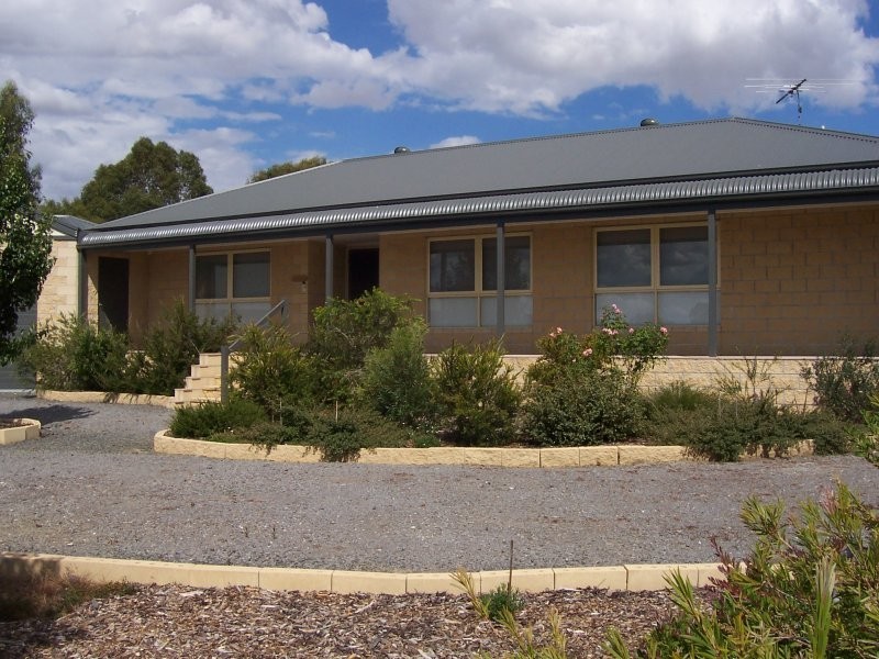 25 Lay Court, Ballan VIC 3342