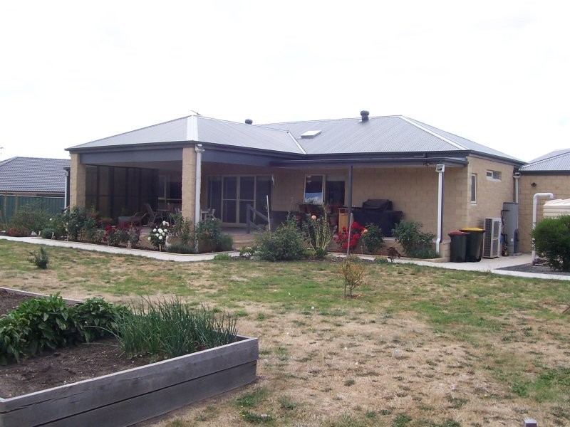 25 Lay Court, Ballan VIC 3342