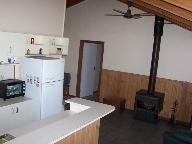 5484 Geelong Road, Ballan VIC 3342