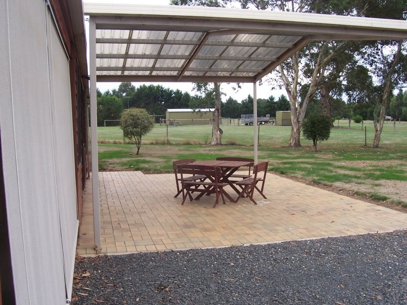 5484 Geelong Road, Ballan VIC 3342