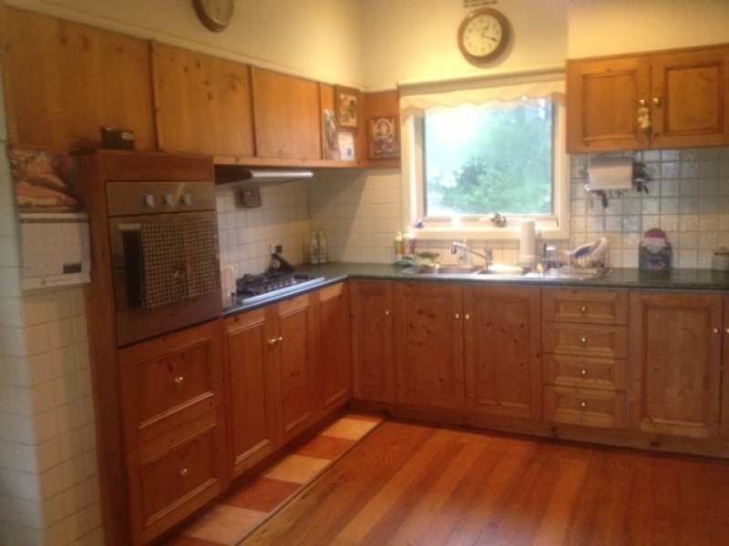 208 GEARYS LANE, Ballan VIC 3342