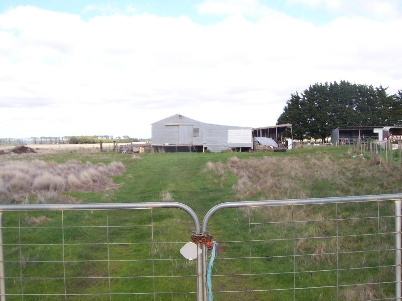 208 GEARYS LANE, Ballan VIC 3342