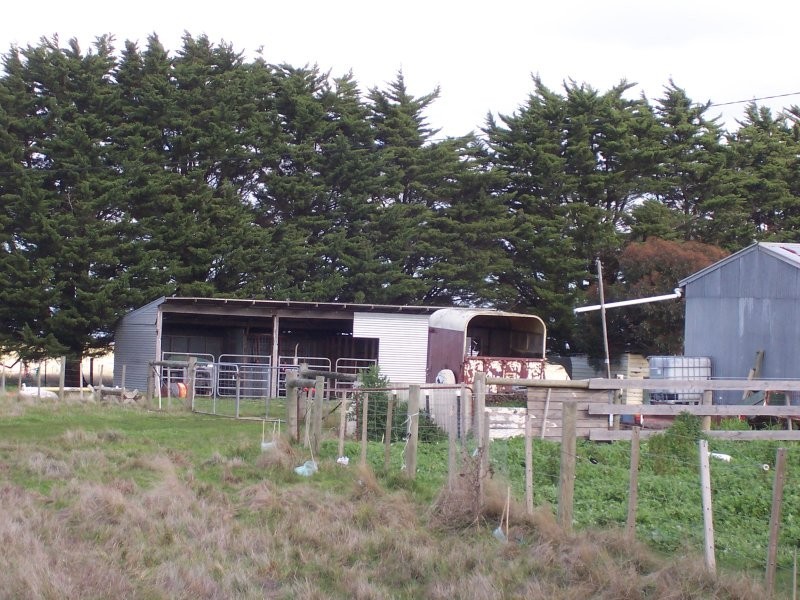 208 GEARYS LANE, Ballan VIC 3342