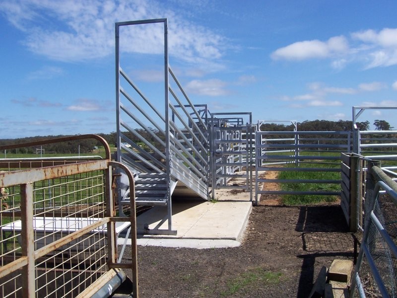 37 Wallaby Track, Beremboke VIC 3342