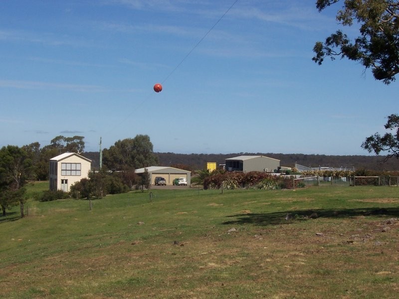 37 Wallaby Track, Beremboke VIC 3342