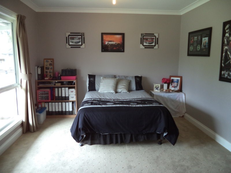 5 Walsh Street, Ballan VIC 3342