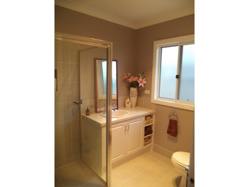 5 Walsh Street, Ballan VIC 3342