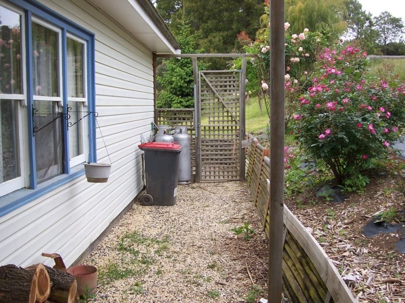 12 Victoria Tile Lane, Mount Egerton VIC 3352