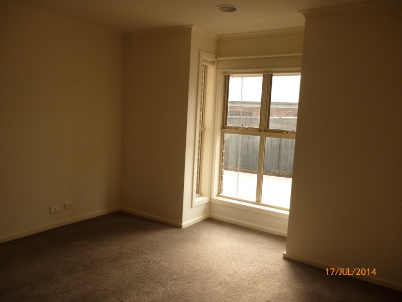 1/37 Inglis Street, Ballan VIC 3342