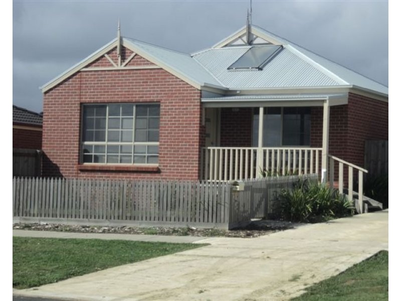 1/181 Inglis Street, Ballan VIC 3342