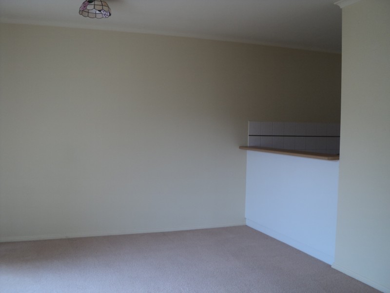 4/61 Simpson Street, Ballan VIC 3342