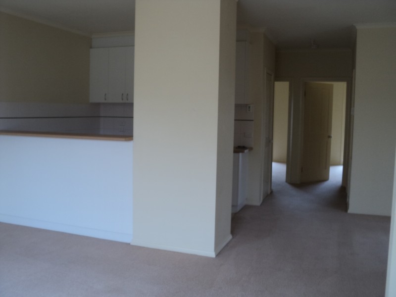 4/61 Simpson Street, Ballan VIC 3342