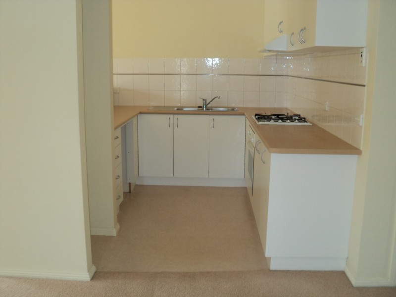 4/61 Simpson Street, Ballan VIC 3342