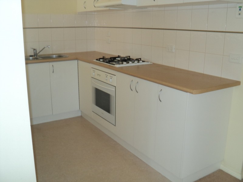 4/61 Simpson Street, Ballan VIC 3342