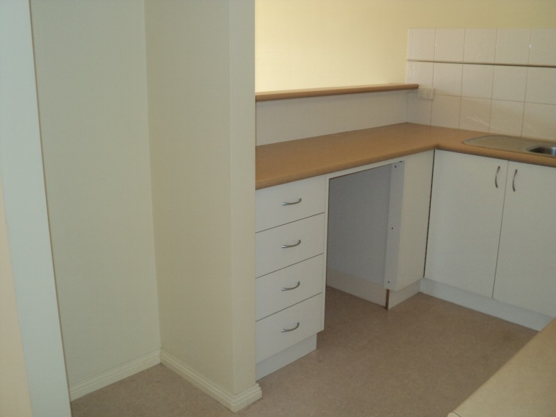 4/61 Simpson Street, Ballan VIC 3342