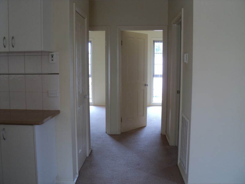 4/61 Simpson Street, Ballan VIC 3342