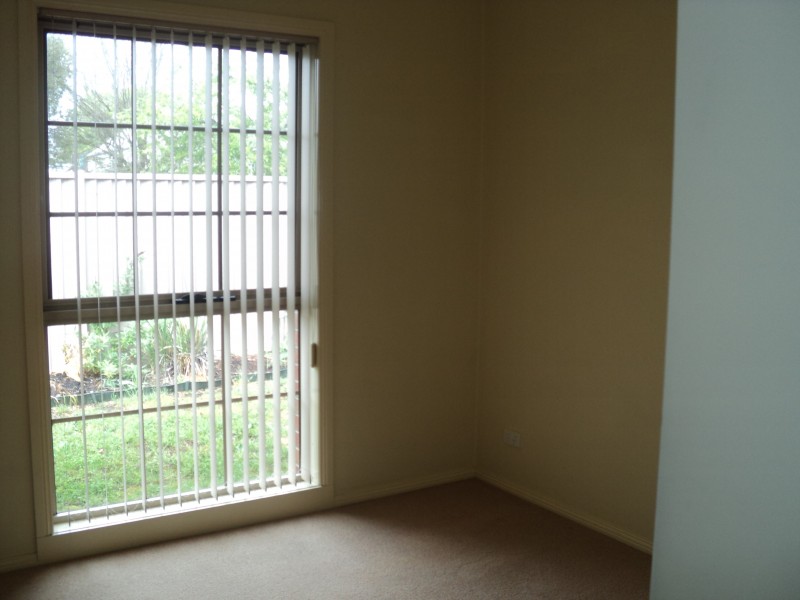 4/61 Simpson Street, Ballan VIC 3342