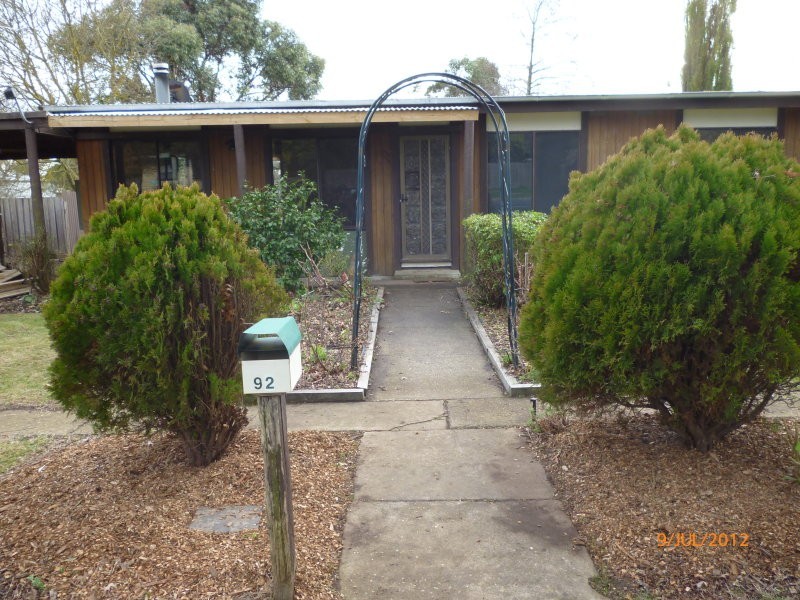 92 Atkinson Street, Ballan VIC 3342