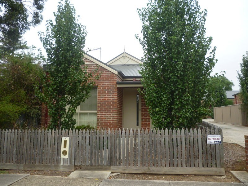 2/59 Simpson Street, Ballan VIC 3342