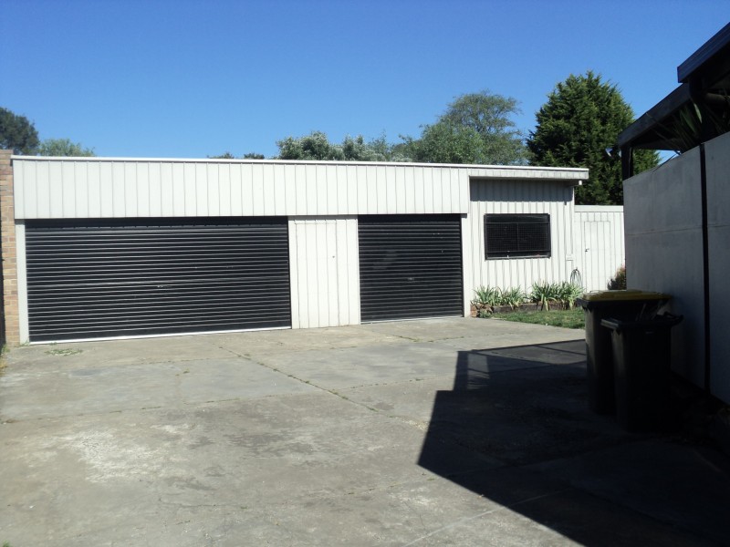 25 Cowie Street, Ballan VIC 3342