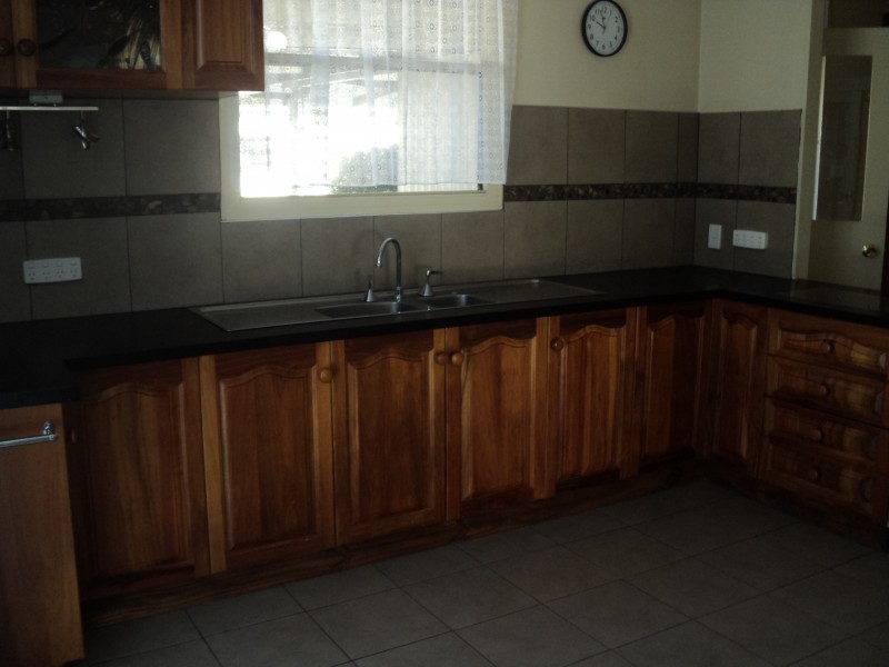 25 Cowie Street, Ballan VIC 3342