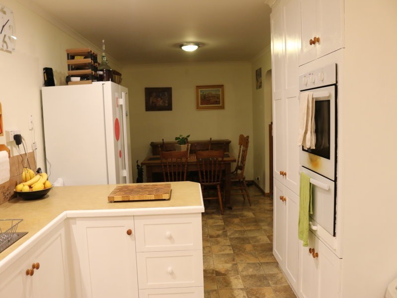 4 Tennyson Street, Gordon VIC 3345