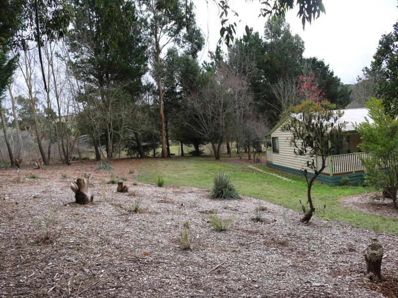 4 Tennyson Street, Gordon VIC 3345