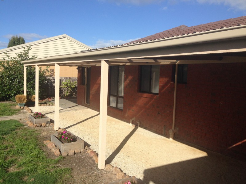 18 Walsh Street, Ballan VIC 3342