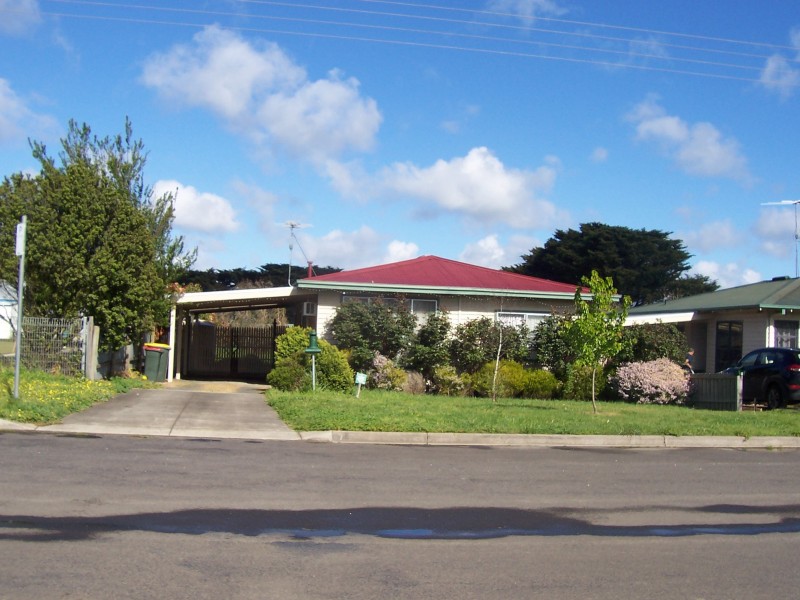 7 Cowie Street, Ballan VIC 3342