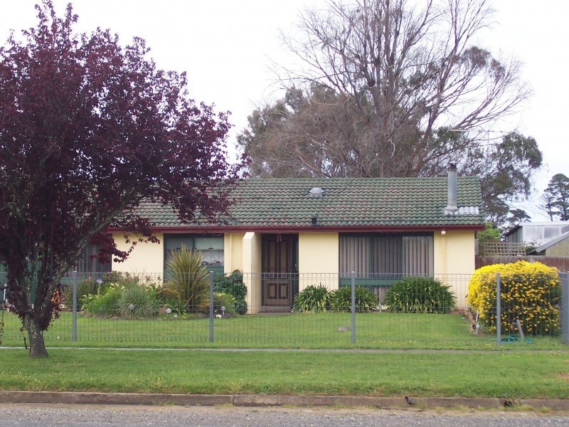 85 Steiglitz Street, Ballan VIC 3342