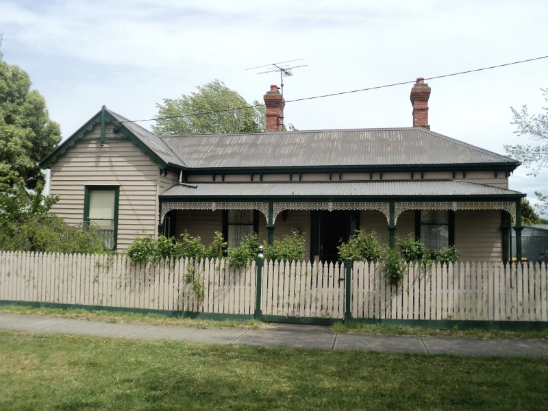 17 Fisken Street, Ballan VIC 3342