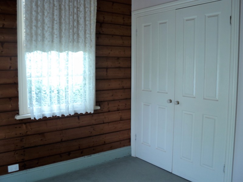 17 Fisken Street, Ballan VIC 3342