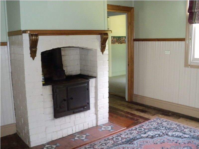 17 Fisken Street, Ballan VIC 3342