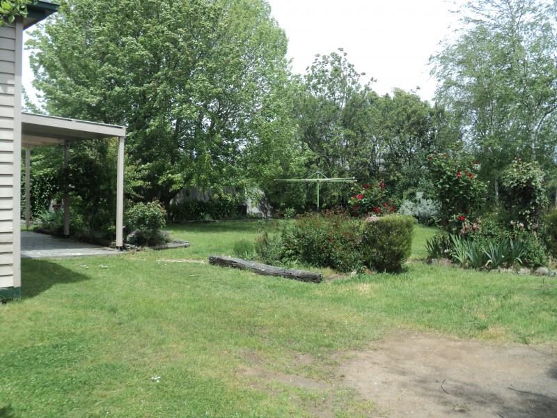 17 Fisken Street, Ballan VIC 3342