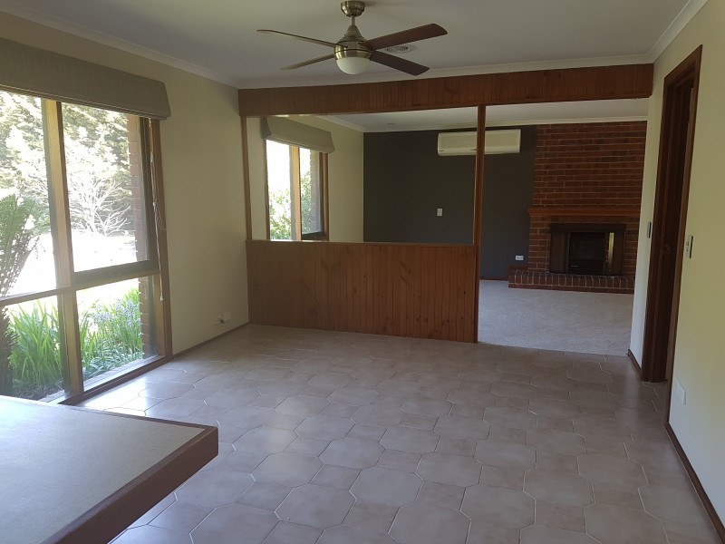 12 Flack Street, Ballan VIC 3342