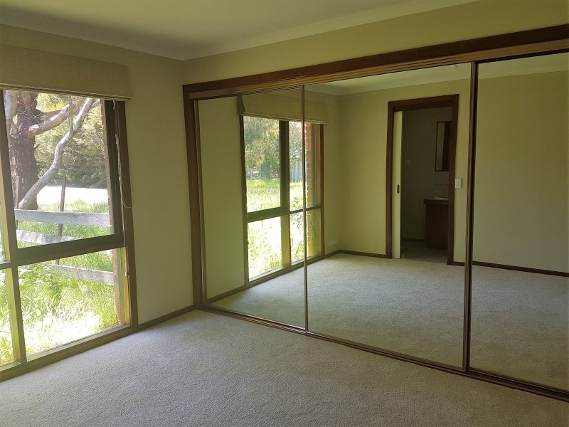 12 Flack Street, Ballan VIC 3342