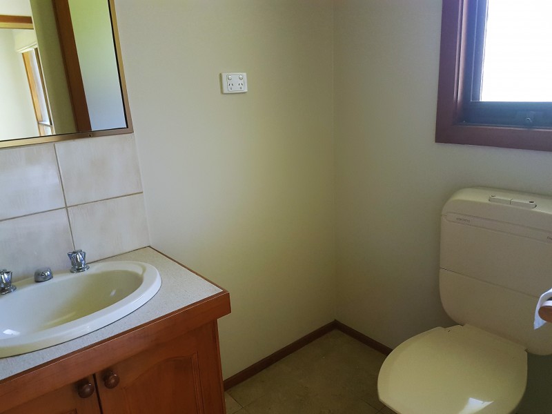 12 Flack Street, Ballan VIC 3342