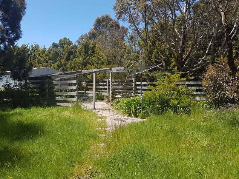 12 Flack Street, Ballan VIC 3342