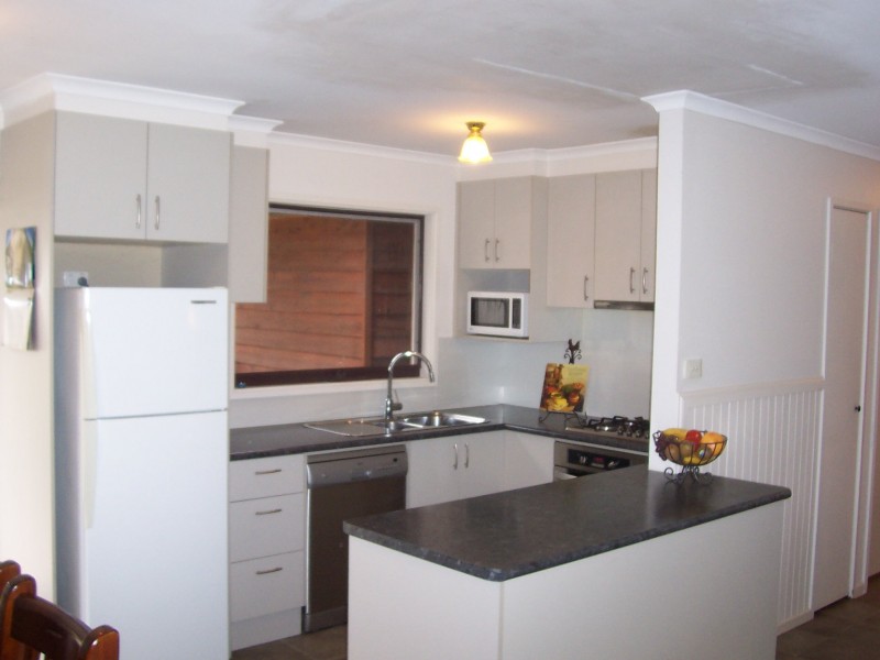 15 Steiglitz Street, Ballan VIC 3342