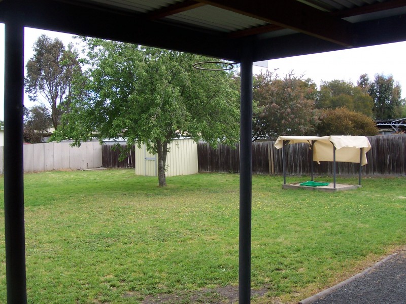 15 Steiglitz Street, Ballan VIC 3342